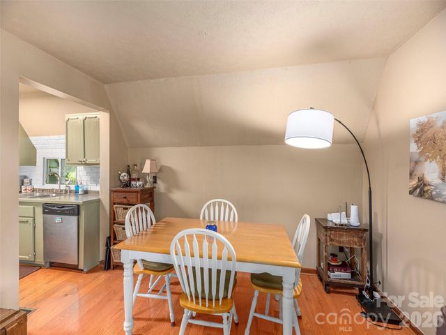 649 Acres View Drive, Waynesville, NC 28786