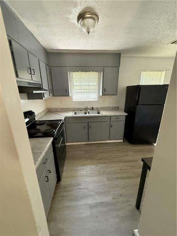 1524 Burton Avenue, Macon, GA 31204