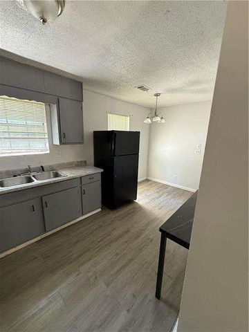 1524 Burton Avenue, Macon, GA 31204