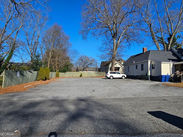 160 N Broad Street, Winder, GA 30680