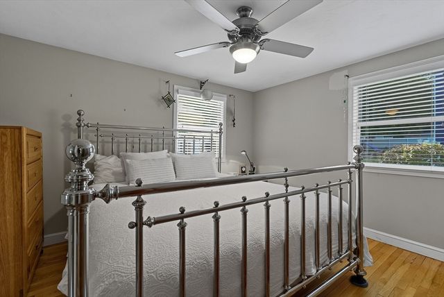 18 Collins Dr, Hudson, MA 01749