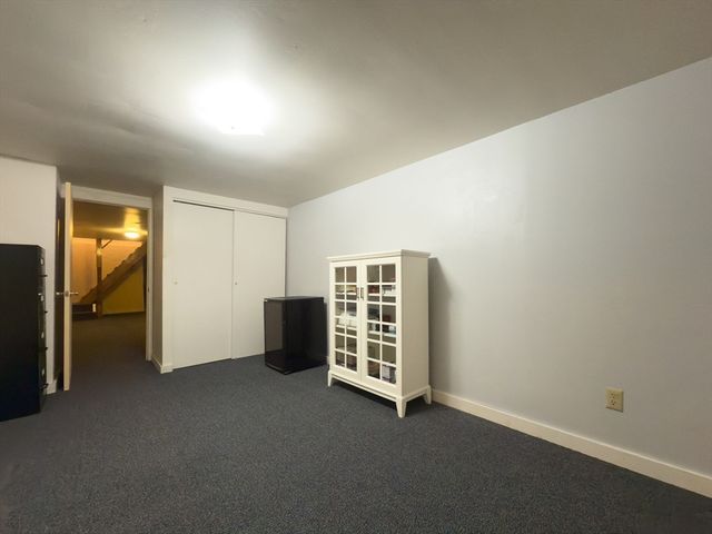 18 Collins Dr, Hudson, MA 01749