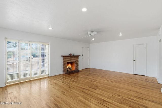 2014 E Helen Street, Tucson, AZ 85719