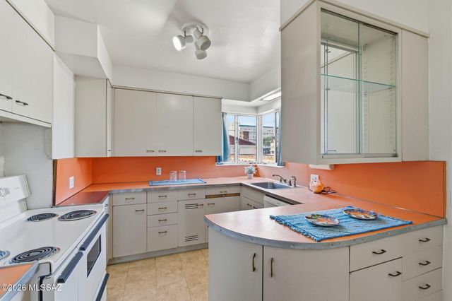 2014 E Helen Street, Tucson, AZ 85719