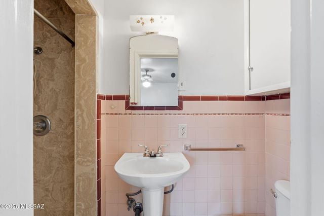 2014 E Helen Street, Tucson, AZ 85719