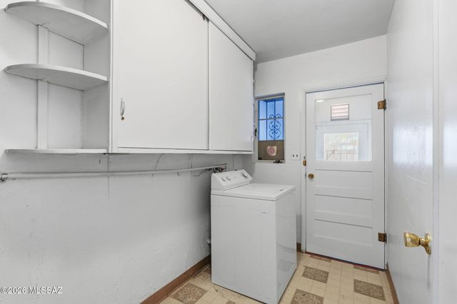 2014 E Helen Street, Tucson, AZ 85719