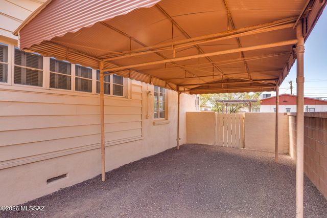 2014 E Helen Street, Tucson, AZ 85719