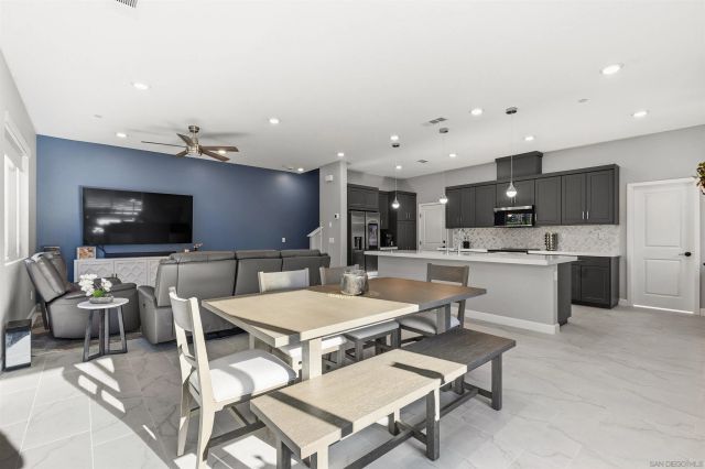 12124 Riley Ln, San Diego, CA 92128