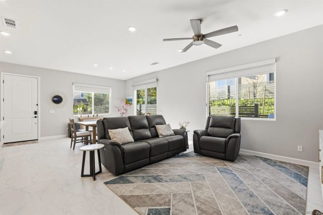 12124 Riley Ln, San Diego, CA 92128