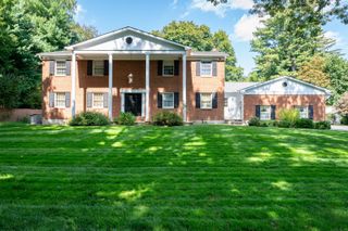 136 Knobloch Lane, Stamford, CT 06902