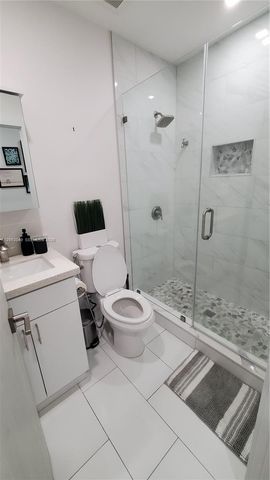 3021 SW 27th Lane 3031, Miami, FL 33133