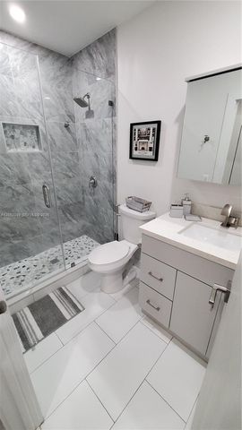 3021 SW 27th Lane 3031, Miami, FL 33133