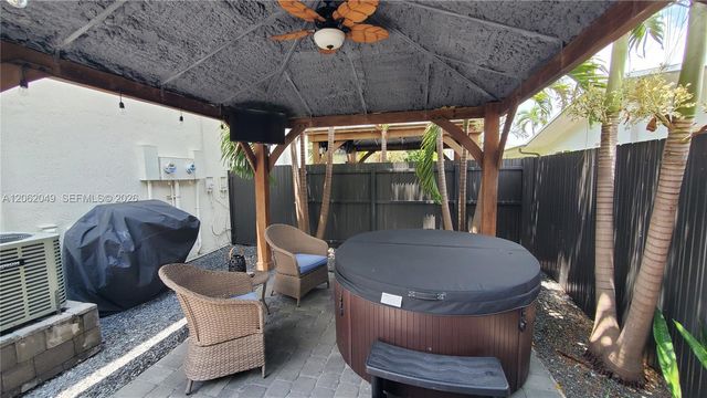 3021 SW 27th Lane 3031, Miami, FL 33133