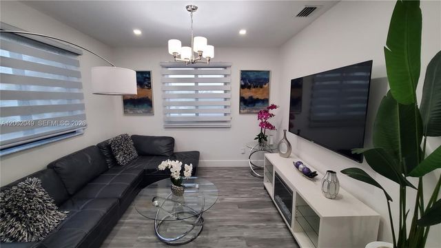 3021 SW 27th Lane 3031, Miami, FL 33133