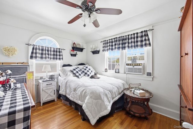 110 Bedford Avenue, Garden City Park, NY 11040