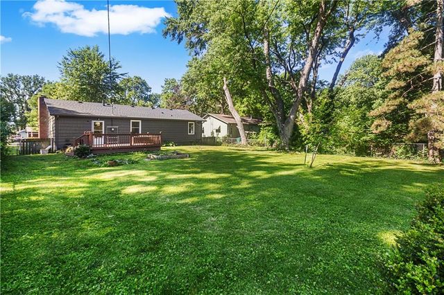 7606 W 66th Terrace, Overland Park, KS 66202
