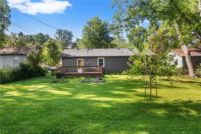 7606 W 66th Terrace, Overland Park, KS 66202