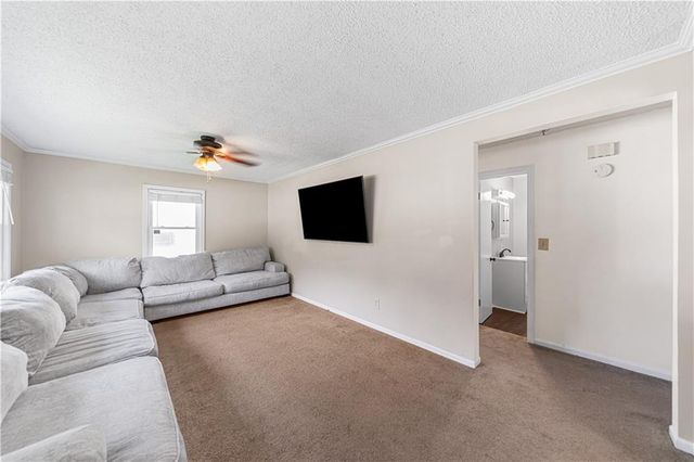 7606 W 66th Terrace, Overland Park, KS 66202