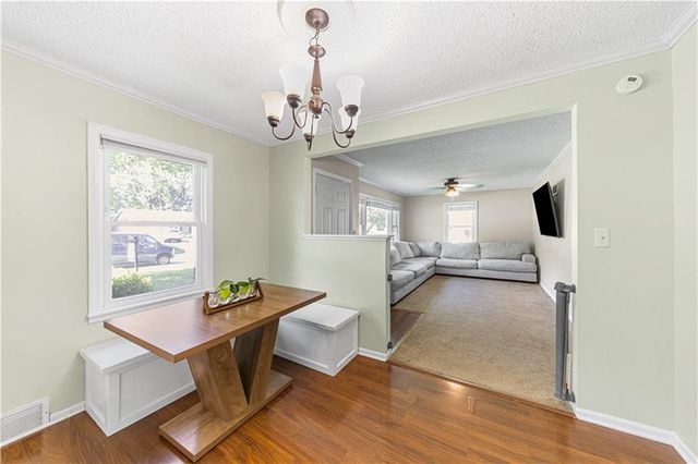 7606 W 66th Terrace, Overland Park, KS 66202