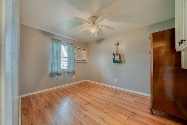 1504 Scenic Dr, Longview, TX 75604