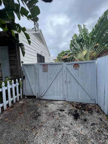 318 S J Street 1 R, Lake Worth Beach, FL 33460