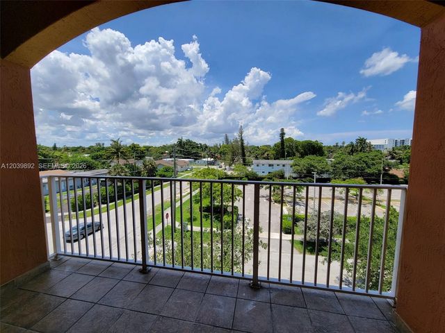 1300 NE 109th St 405, Miami, FL 33161