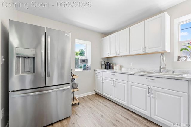 4333 Avenue E, Frenchtown Township, MI 48166