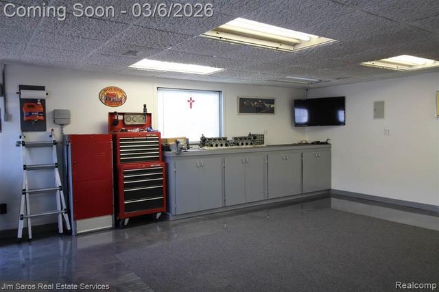 25083 Arlington Street, Roseville, MI 48066