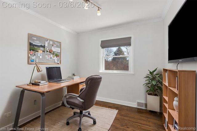 25083 Arlington Street, Roseville, MI 48066