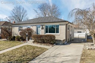25083 Arlington Street, Roseville, MI 48066