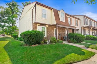 13 Lexington Court, Easton, PA 18040