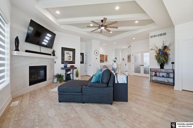 7434 Anselm Lane, Lincoln, NE 68516