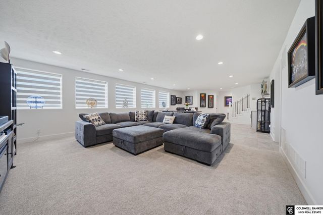 7434 Anselm Lane, Lincoln, NE 68516