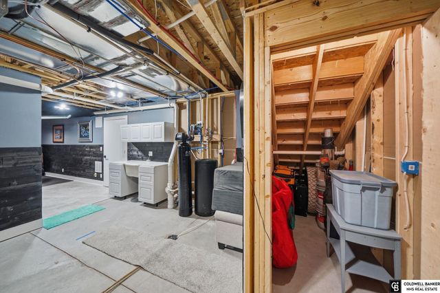 7434 Anselm Lane, Lincoln, NE 68516
