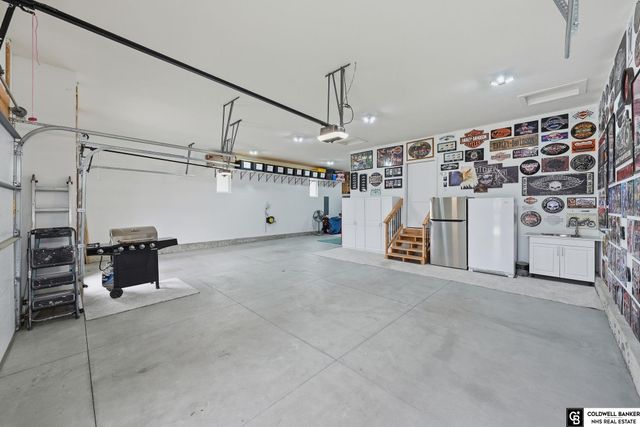 7434 Anselm Lane, Lincoln, NE 68516