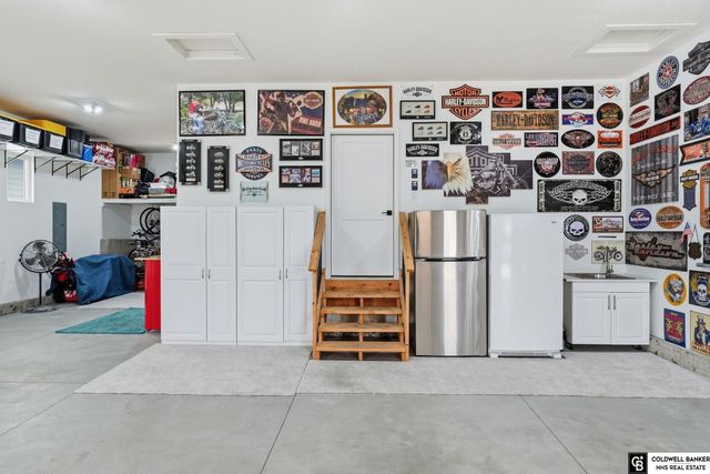 7434 Anselm Lane, Lincoln, NE 68516
