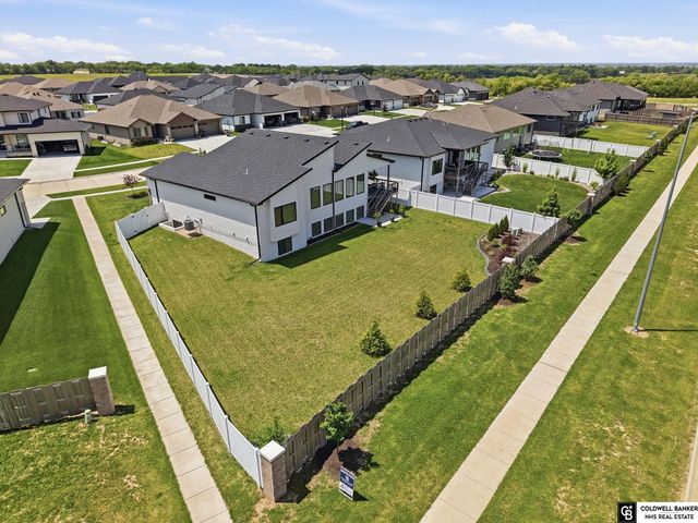 7434 Anselm Lane, Lincoln, NE 68516