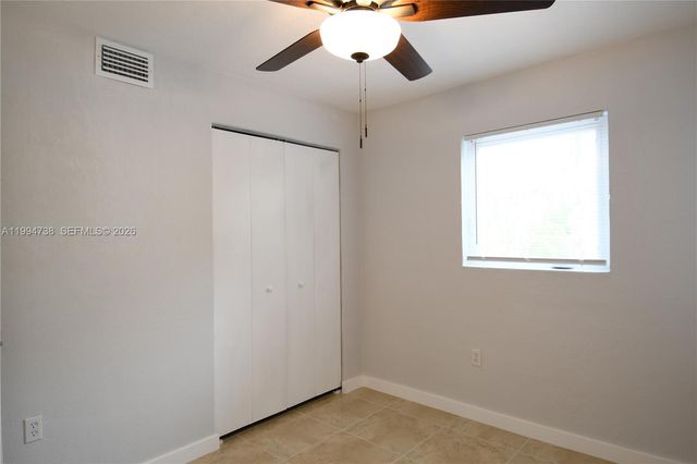 1398 NW 61st St 10, Miami, FL 33142