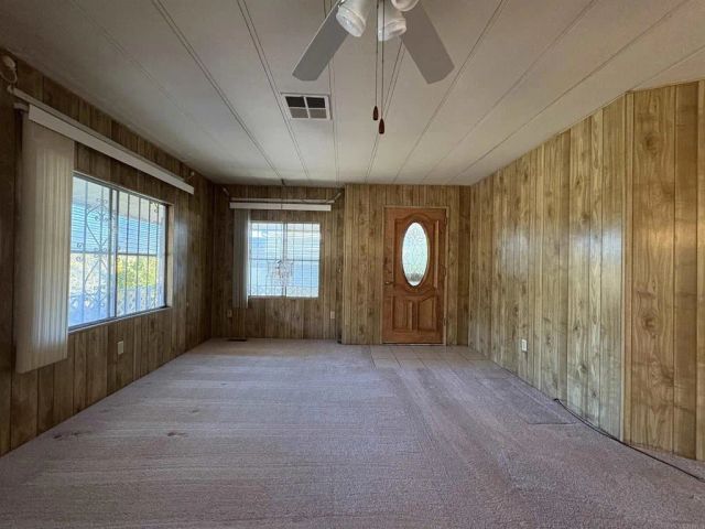 7467 Mission Gorge Rd. 293, Santee, CA 92071
