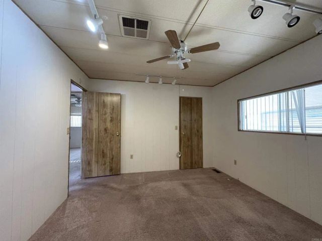 7467 Mission Gorge Rd. 293, Santee, CA 92071
