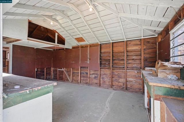 17930 Via Toledo, San Lorenzo, CA 94580