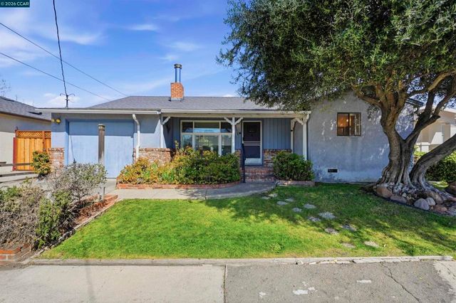 17930 Via Toledo, San Lorenzo, CA 94580