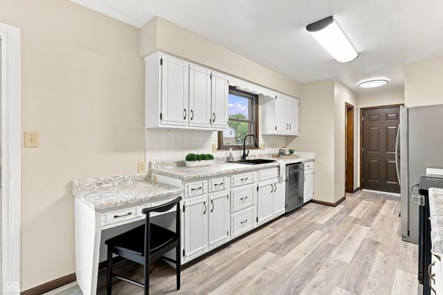 7820 Scarborough Blvd South Drive, Indianapolis, IN 46256