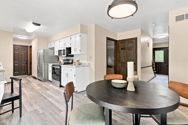 7820 Scarborough Blvd South Drive, Indianapolis, IN 46256