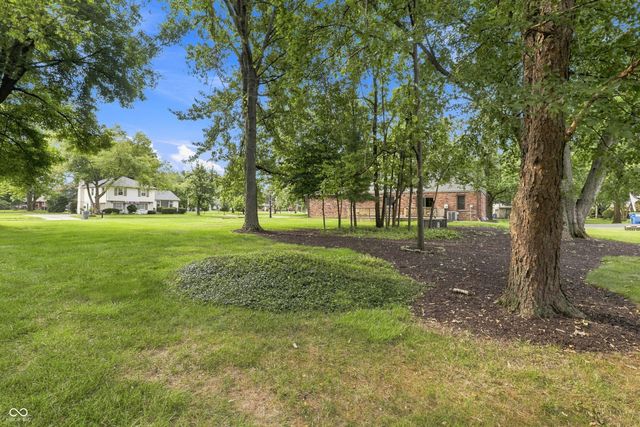 7820 Scarborough Blvd South Drive, Indianapolis, IN 46256