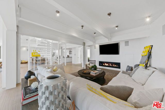 6375 Gayton Place, Malibu, CA 90265