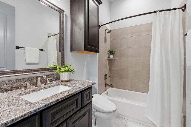 427 Bella Montagna CIR, Austin, TX 78734