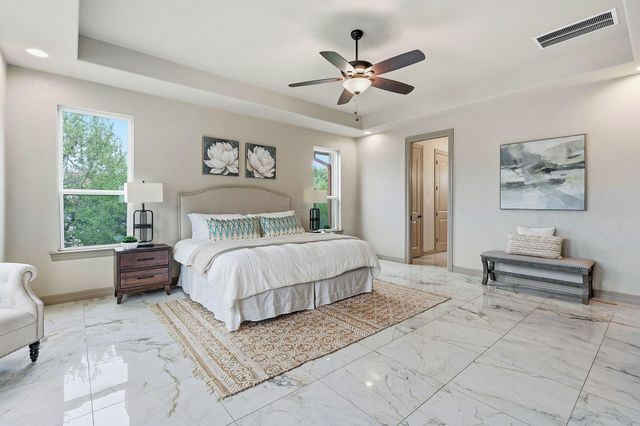 427 Bella Montagna CIR, Austin, TX 78734