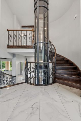 427 Bella Montagna CIR, Austin, TX 78734