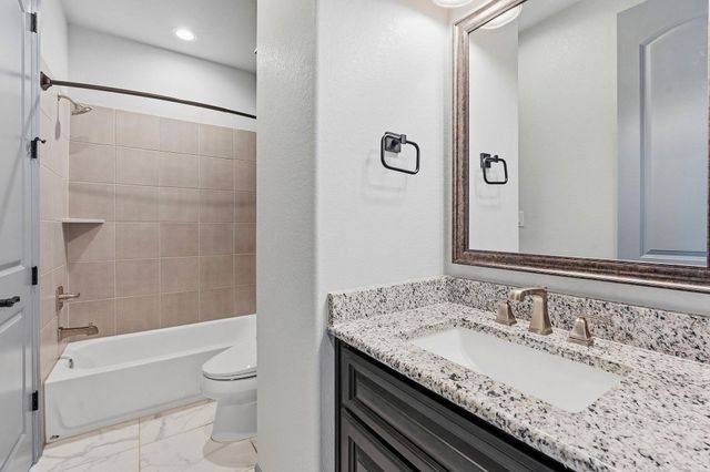 427 Bella Montagna CIR, Austin, TX 78734